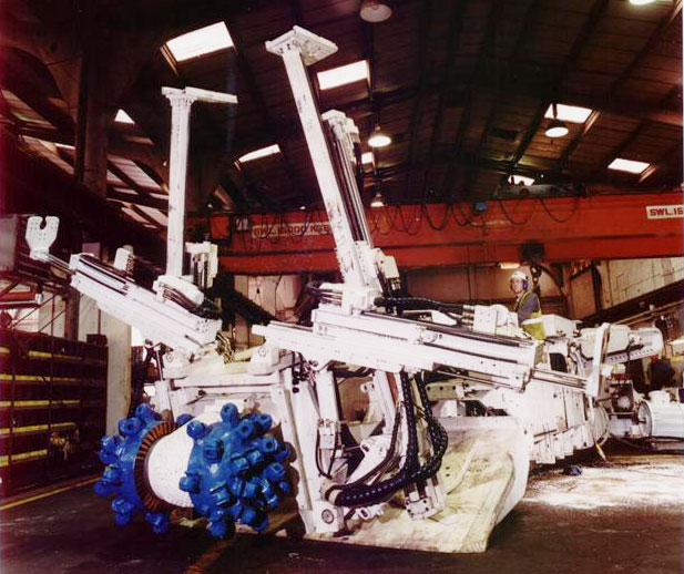 橫軸掘錨機(jī)